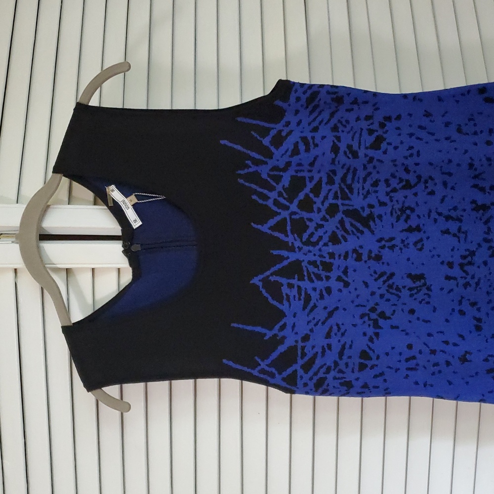 Sioni Black and Blue Bodycon Dress - Picture 3 of 11